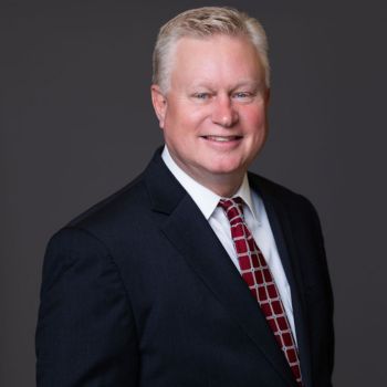 Paul Lints, SVP of Commercial Lending professional headshot